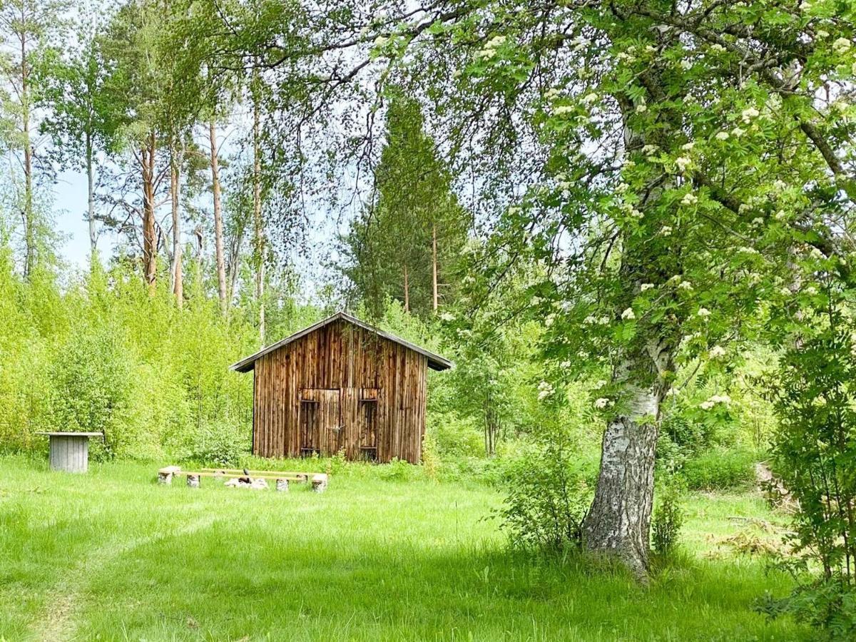 Nyrenoverat Boende I Vackra Järvsö エクステリア 写真